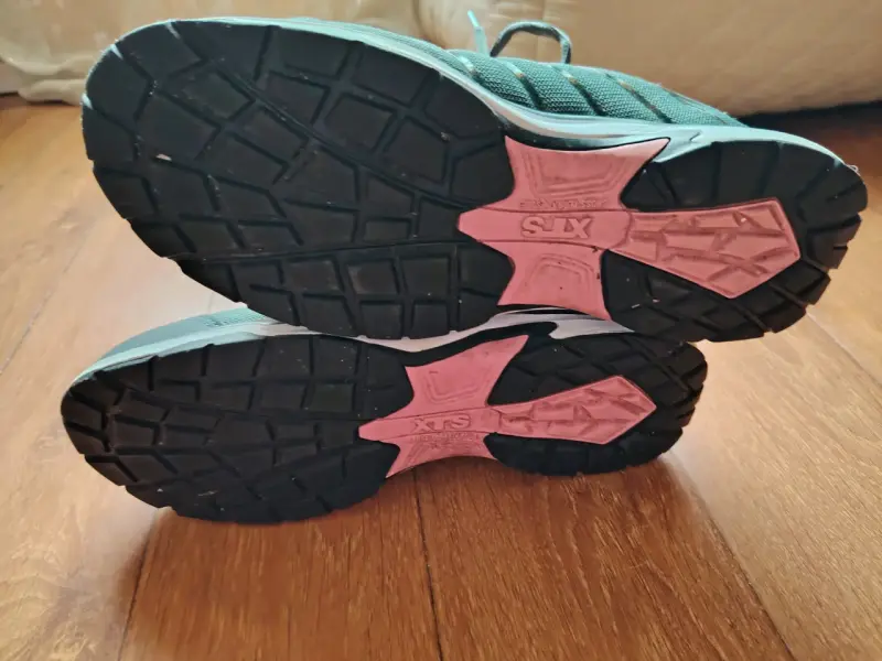 Zapatillas de seguridad gris y rosado para mujer - 5