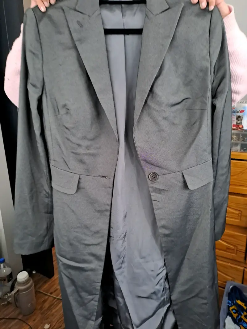 CHAQUETA larga gris platinada para en buen estado - 2