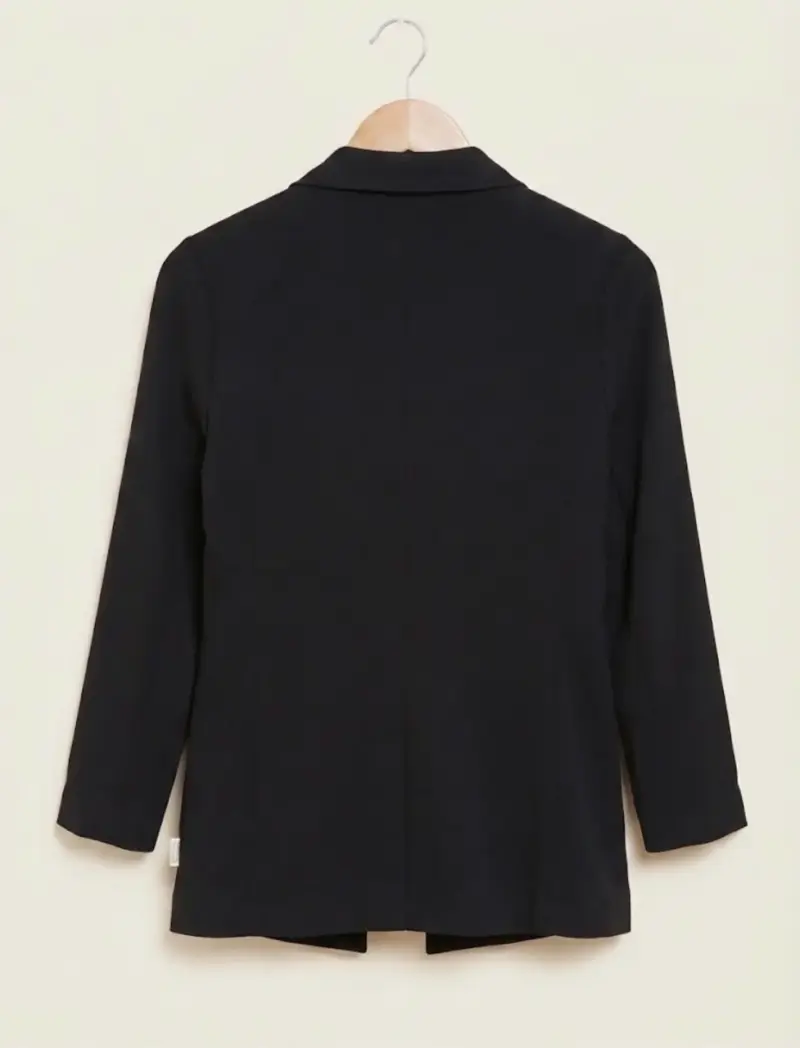 Blazer negro para mujer elegante - 2