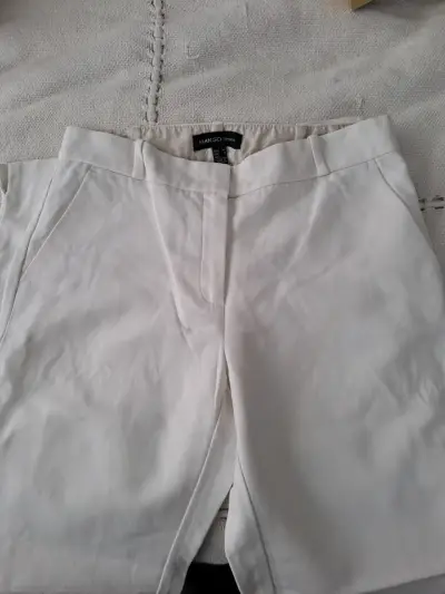 Pantalones cortos blancos para mujer - miniatura 2