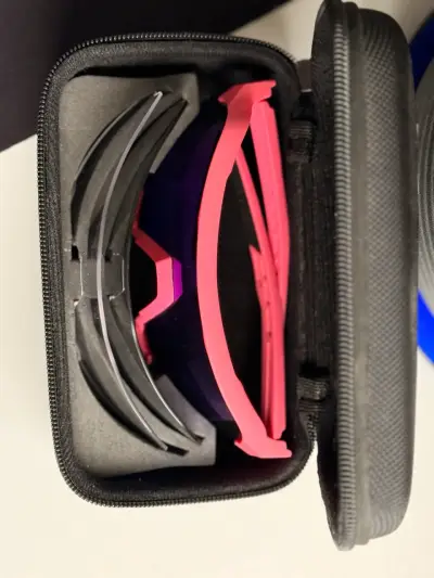 Gafas deportivas 100% con estuche y lentes intercambiables - miniatura 3