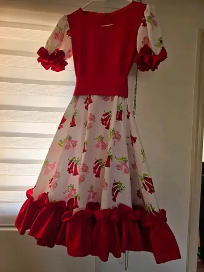 Vestido de fiesta rojo con estampado floral - miniatura 1