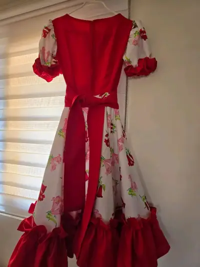 Vestido de fiesta rojo con estampado floral - miniatura 2