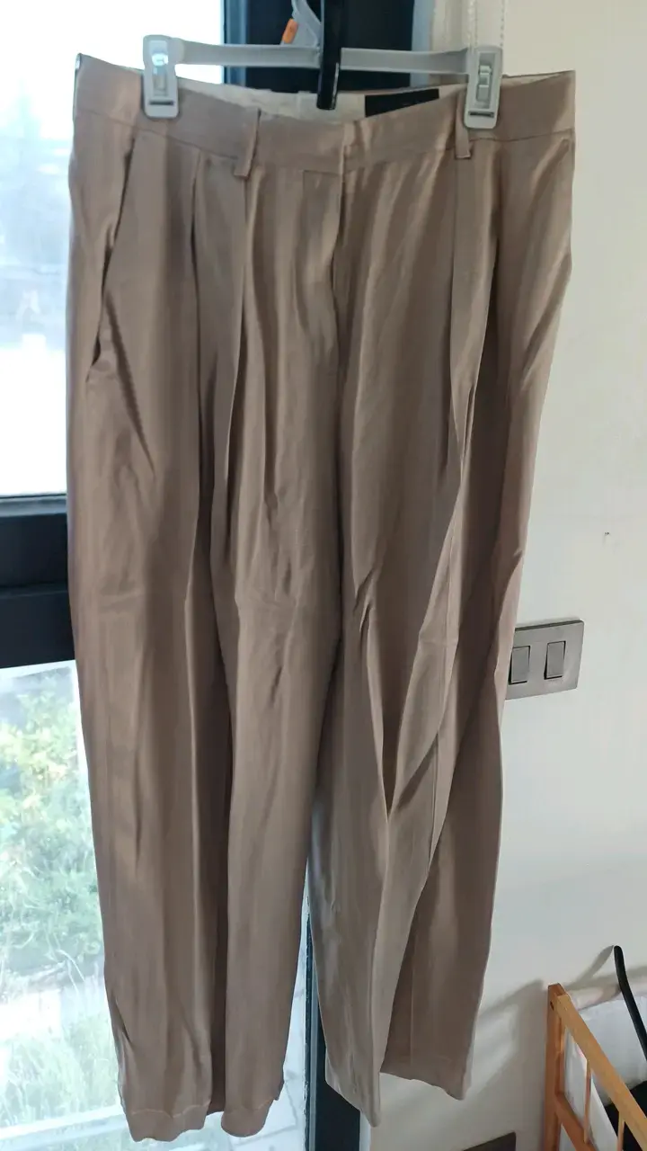 Pantalones razo beige de vestir para mujer