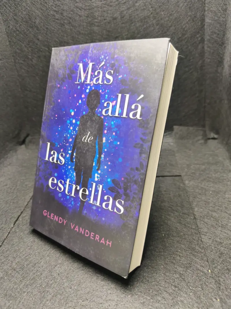 Libro 'Más Allá de las Estrellas' de Glendy Vanderah - 3