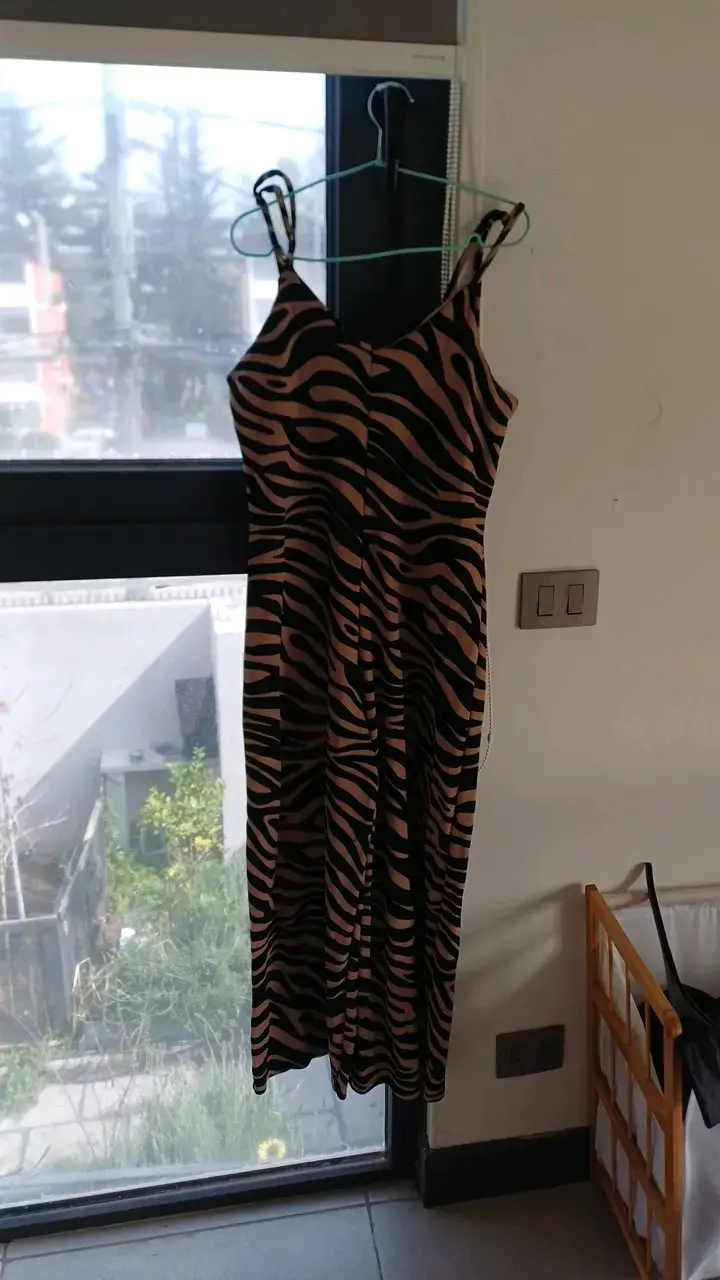 Enterito largo pantalón con estampado animal print