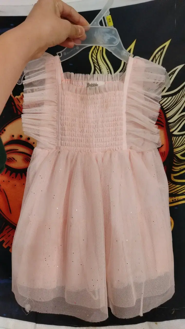 Vestido de bebé rosa con volantes - 1