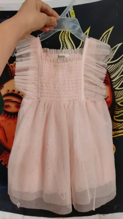 Vestido de bebé rosa con volantes - miniatura 1