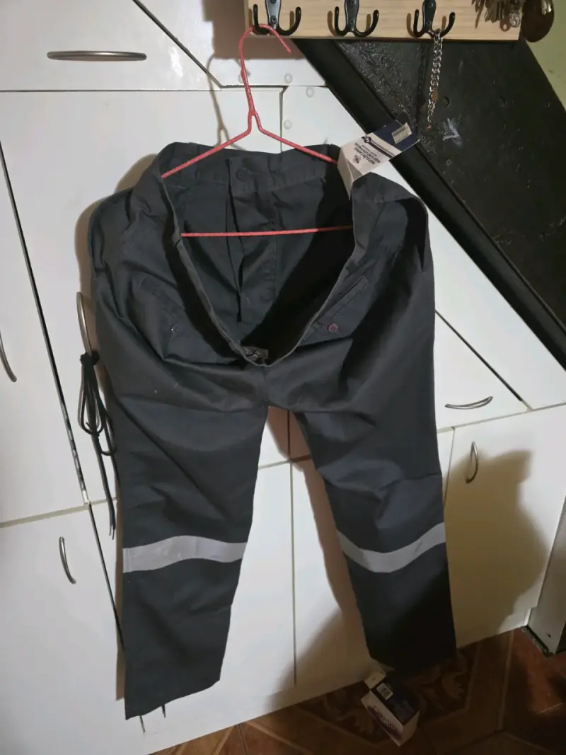 Pantalones de trabajo reflectantes negros - 3