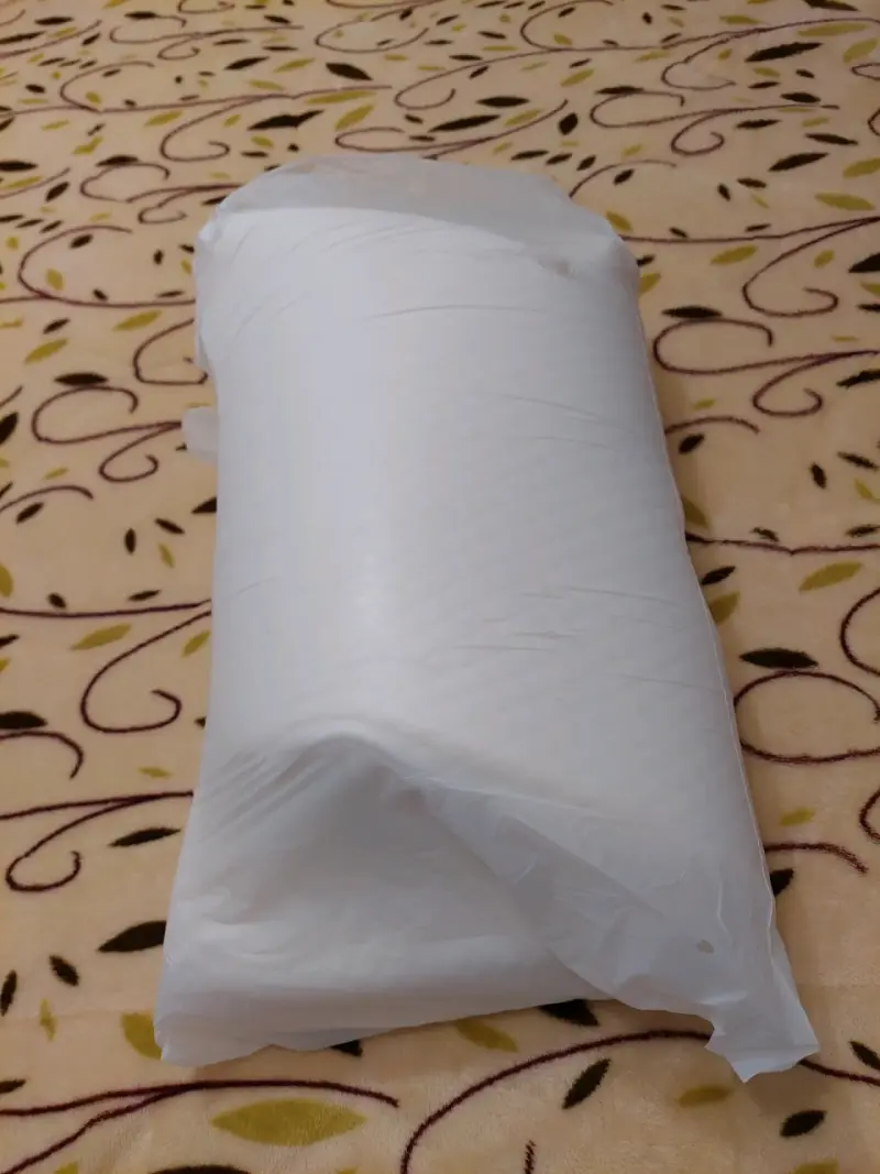 Almohada ergonómica para cuello en color blanco - 2
