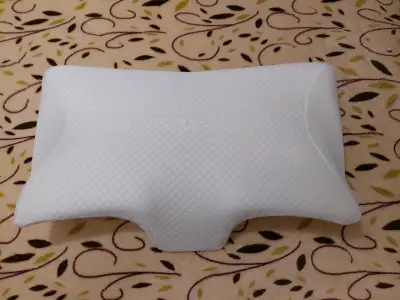 Almohada ergonómica para cuello en color blanco - miniatura 5
