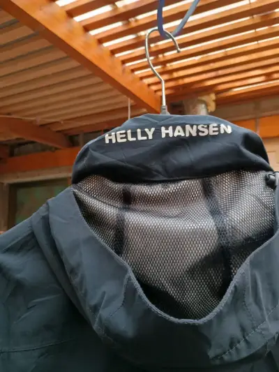 Chaqueta impermeable Helly Hansen negra - miniatura 3