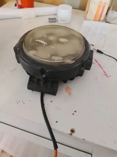 Foco LED redondo 12 volt para vehiculos o casa - miniatura 2