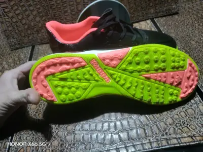 Zapatillas deportivas Kappa negras con suela verde - miniatura 1
