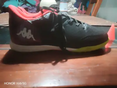 Zapatillas deportivas Kappa negras con suela verde - miniatura 2