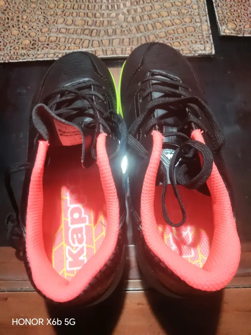 Zapatillas deportivas Kappa negras con suela verde - 3