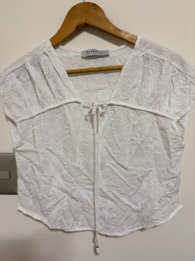 Blusa Blanca de Encaje Basement - miniatura 2