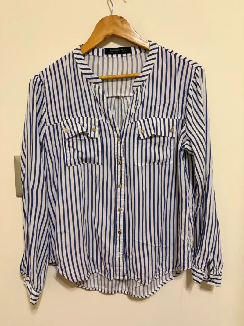 Blusa a rayas azul y blanco Basement Basic - 1