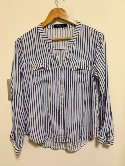 Blusa a rayas azul y blanco Basement Basic - miniatura 1