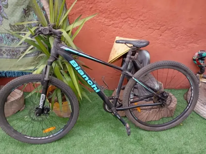 Bicicleta de montaña Bianchi negra nueva - 1