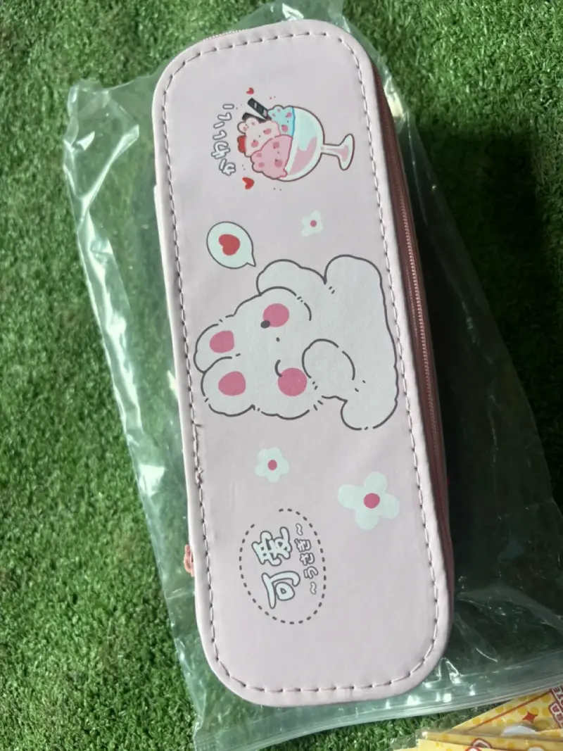 Estuche Escolar Rosado con Diseño de Conejo
