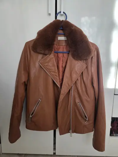 Chaqueta de cuero marrón con cuello de piel Privilege - miniatura 1