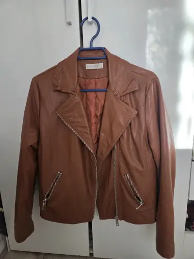 Chaqueta de cuero marrón con cuello de piel Privilege - miniatura 3