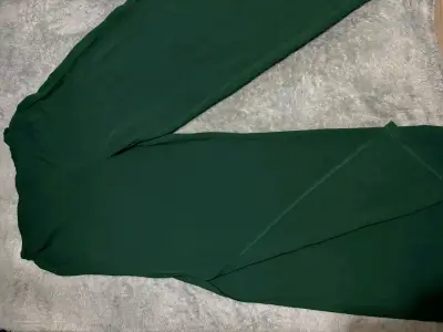 Pantalones verdes de mujer cómodos - miniatura 1