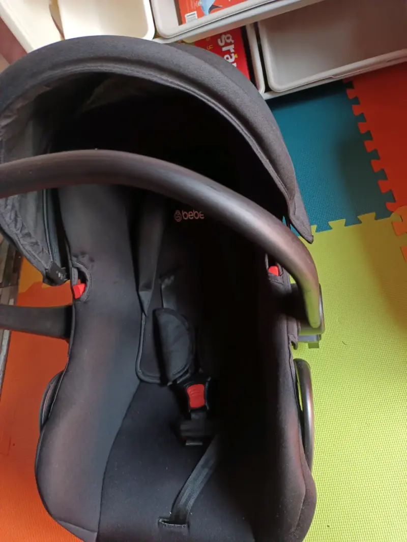 Silla de Auto para Bebé Bebesit Negra - 2