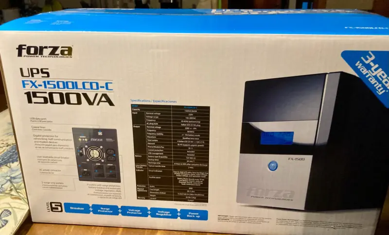 UPS Forza FX-1500LCD-C 1500VA con protección avanzada - 2