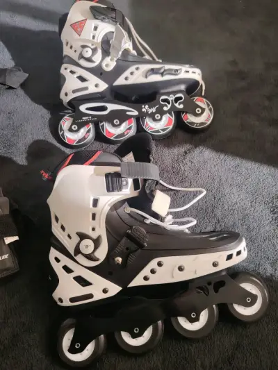 Patines en línea FS blancos y negros con casco - miniatura 2