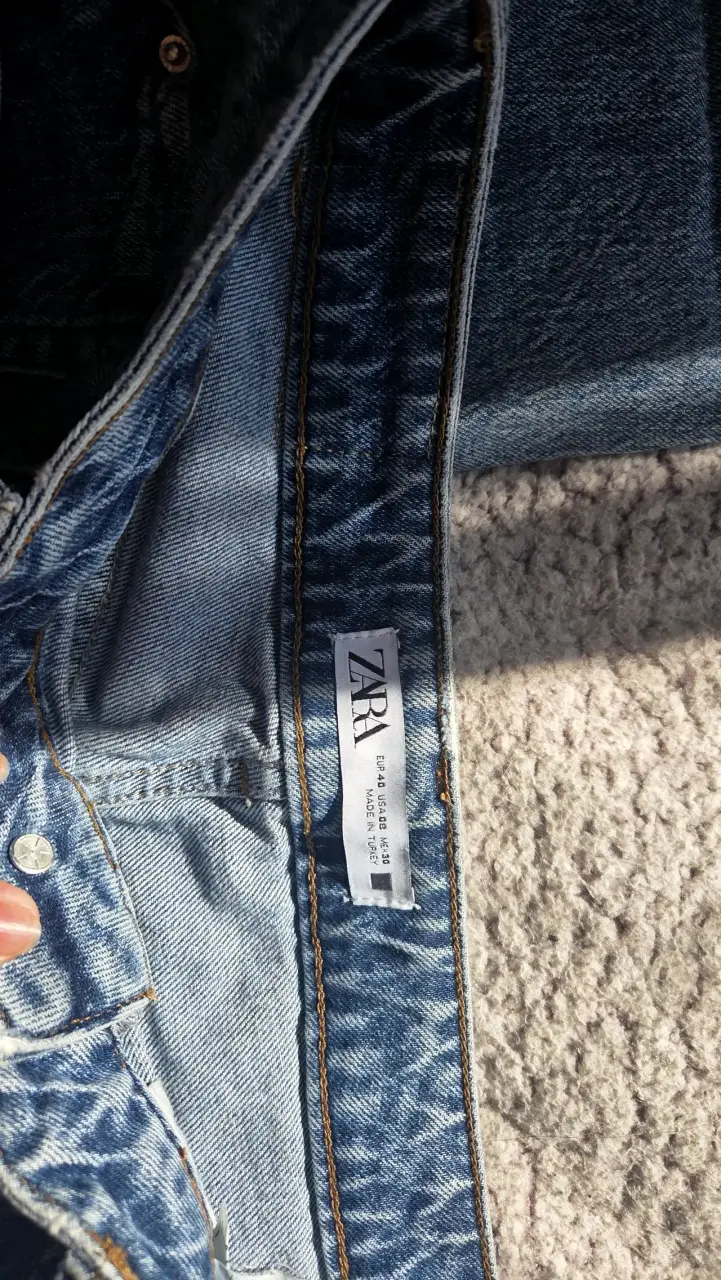Jeans de mezclilla azul Zara para mujer - 2