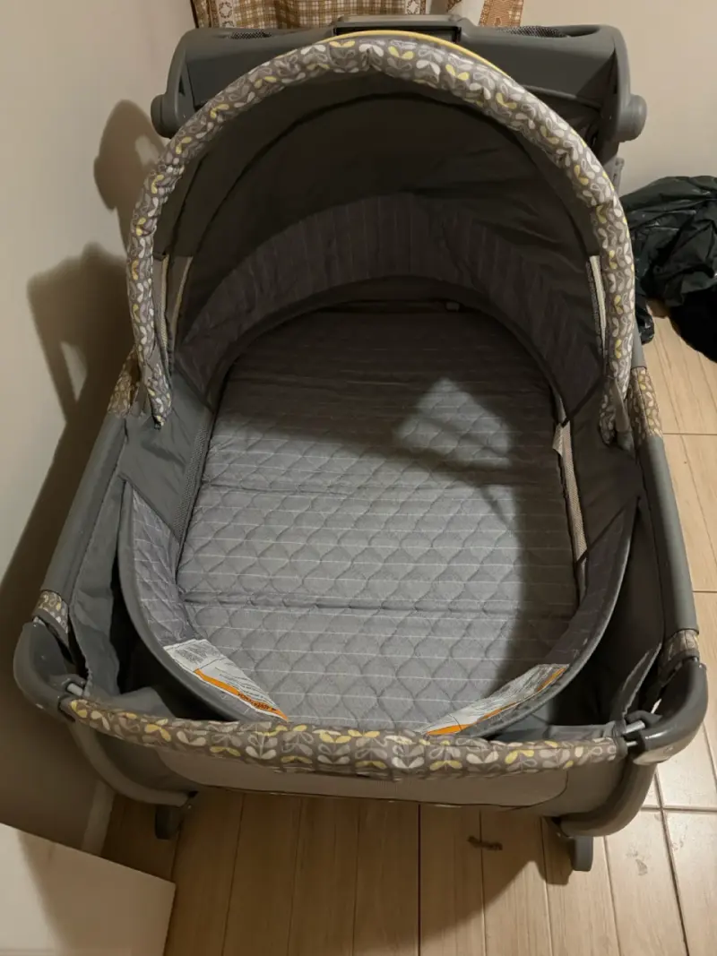 Cuna corral Graco Pack 'n Play con toldo - 2