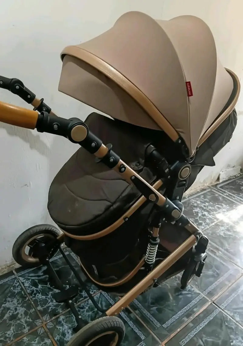 Coche de bebé LuBabys con capota beige - 3