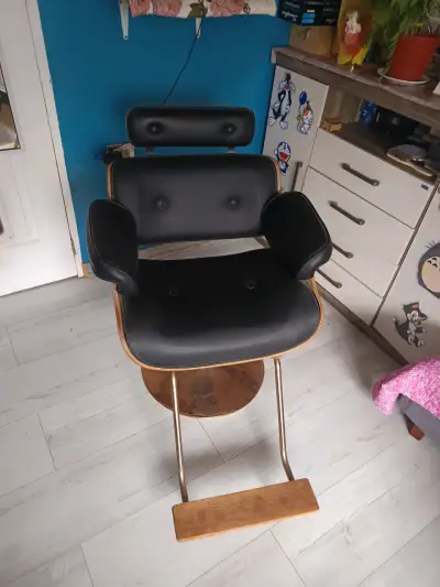 Silla de peluquería vintage con base giratoria - miniatura 3