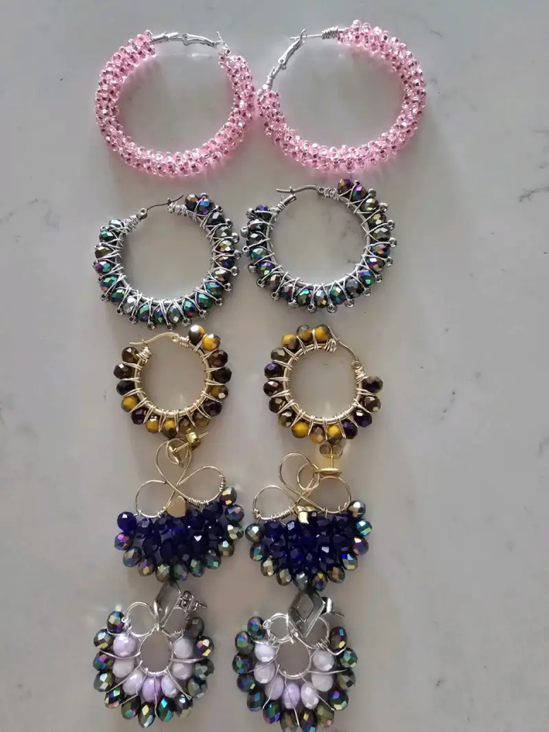 Aros de Fantasía con Cristales Coloridos
