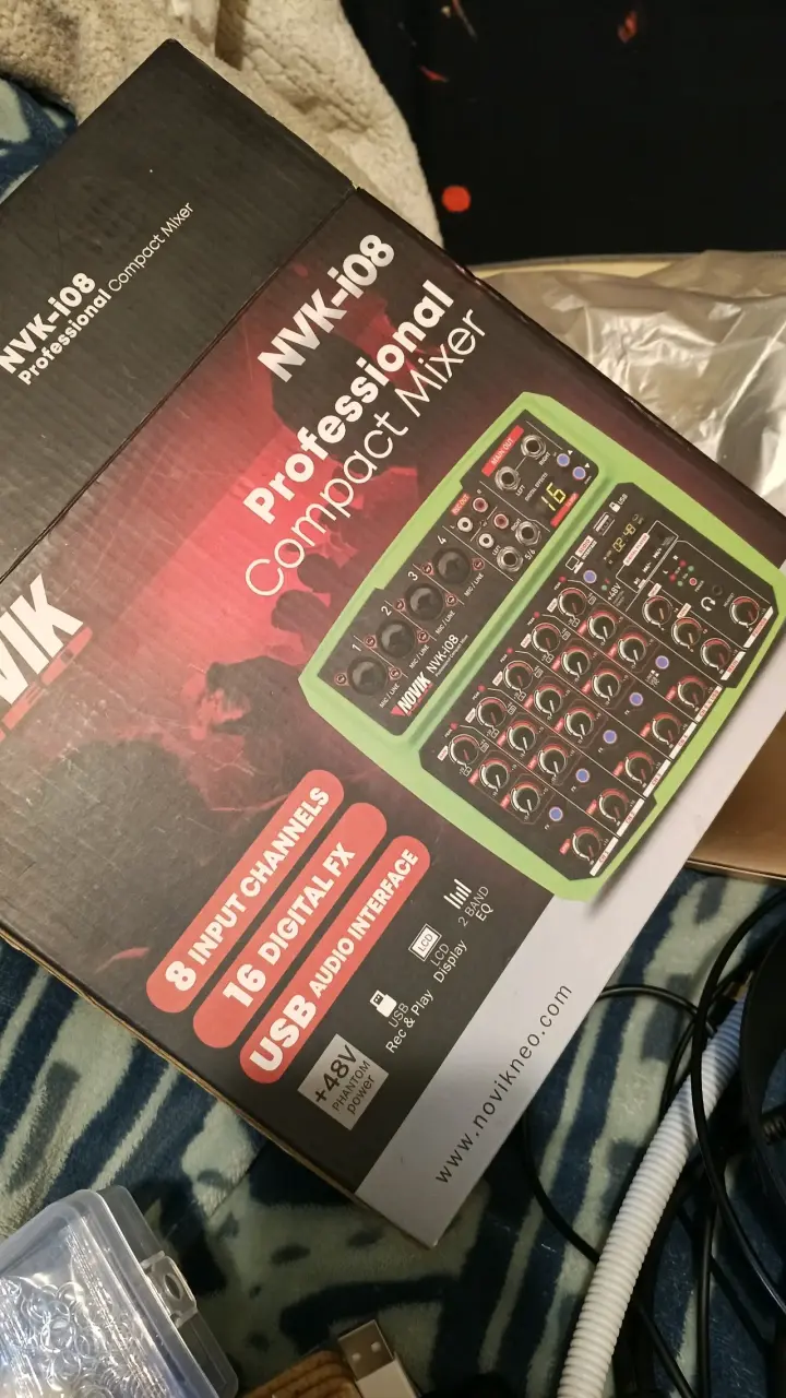 Mezclador Compacto Profesional NVK-i08 - 1