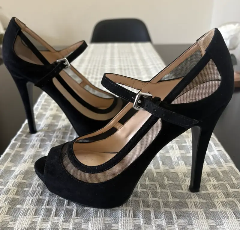 Tacones negros Nine West con diseño de malla - 2