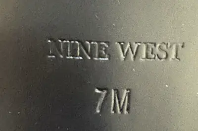 Tacones negros Nine West con diseño de malla - miniatura 5
