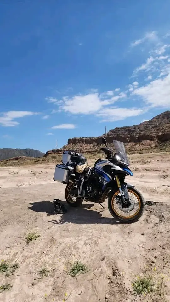 Moto Voge Adventure 500DS con maletas - 2