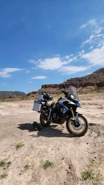 Moto Voge Adventure 500DS con maletas - miniatura 2