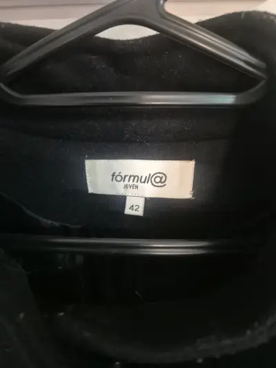 Abrigo negro Fórmula Joven talla 42 - miniatura 2