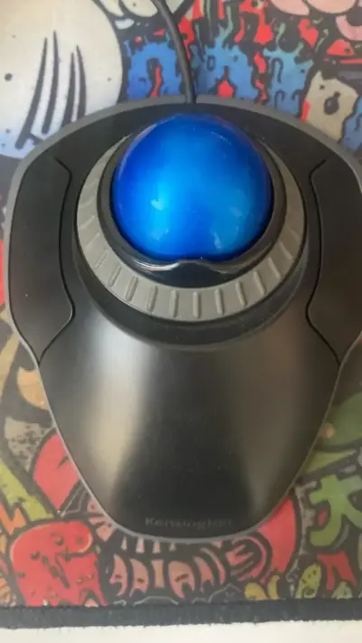 Trackball Kensington Orbit con anillo de desplazamiento - miniatura 1