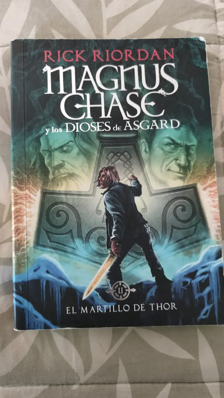 Libro Magnus Chase y los Dioses de Asgard