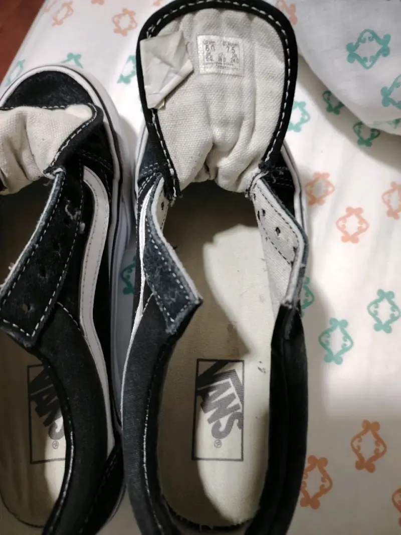 Zapatillas Vans negras talla 7.5 24cm. - 2
