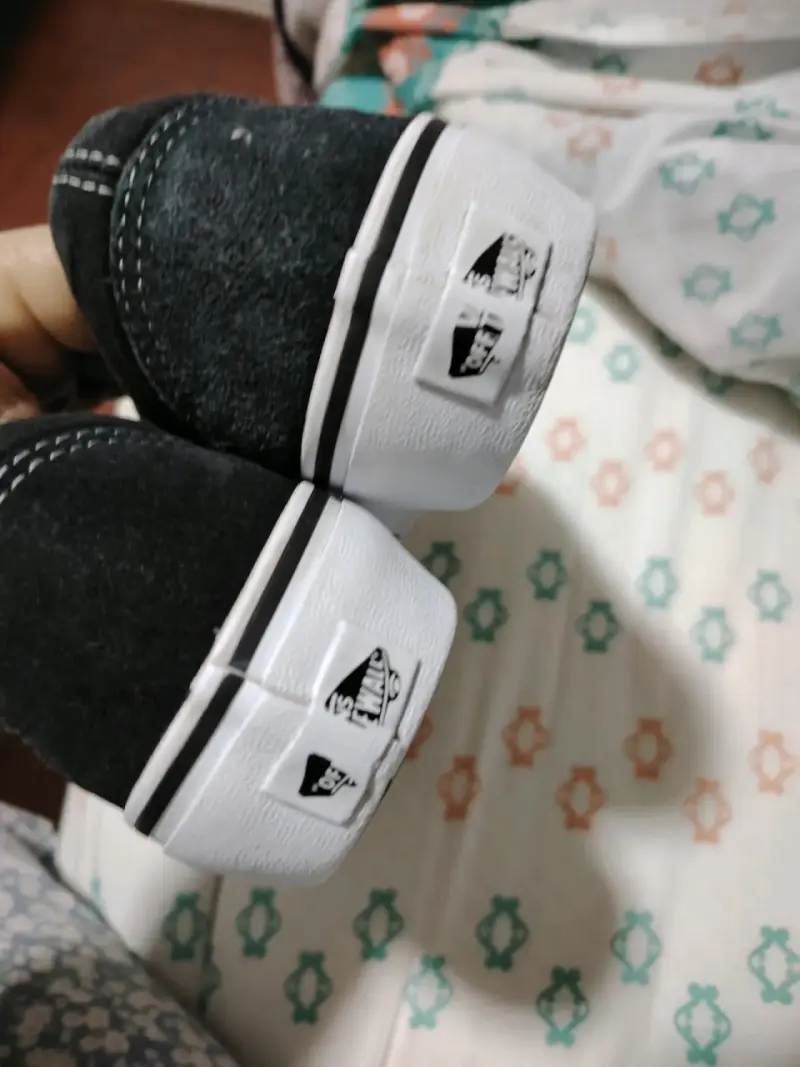 Zapatillas Vans negras talla 7.5 24cm. - 4