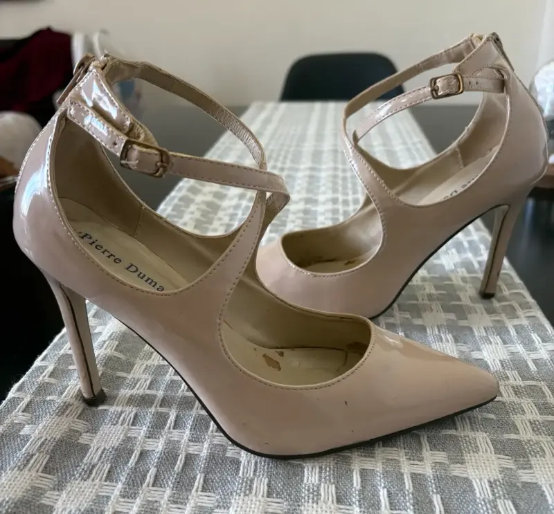 Zapatos de tacón nude con correas Pierre Dumas - 5