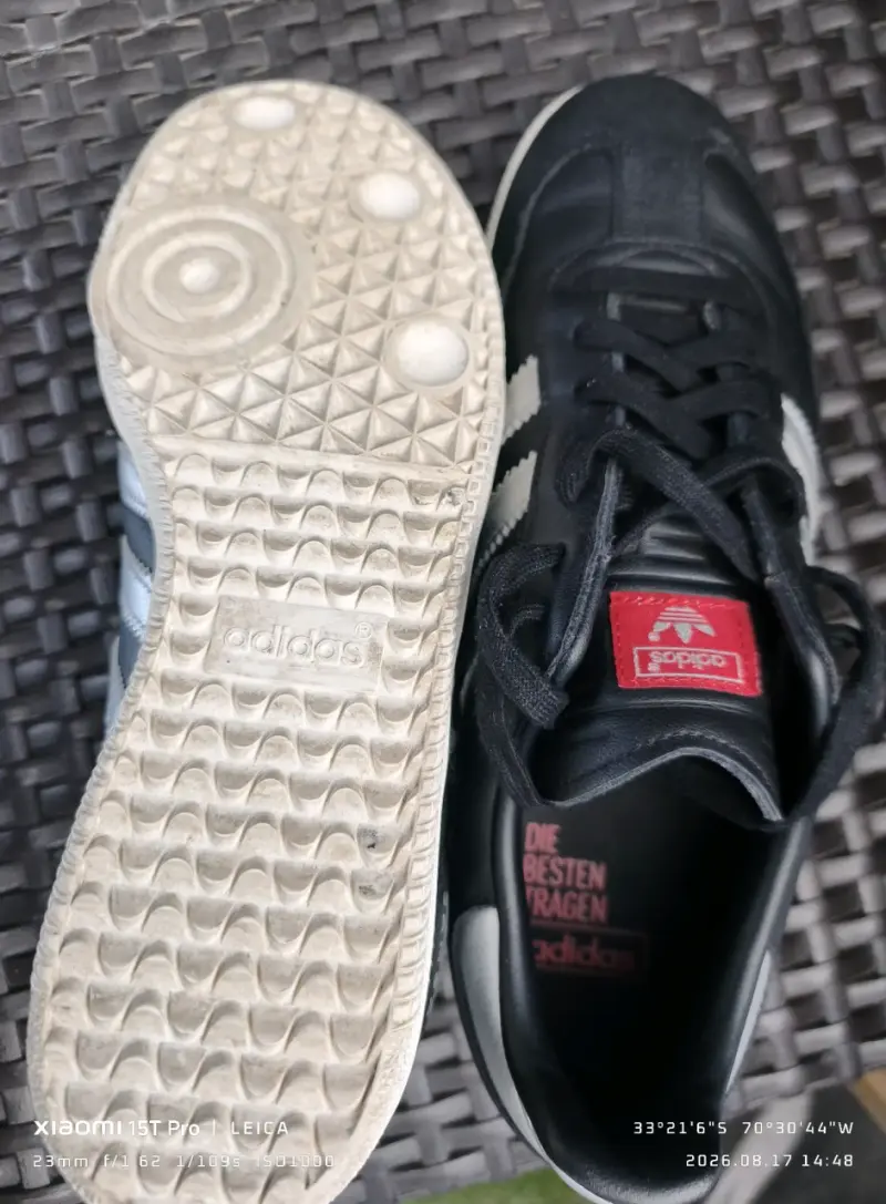Zapatillas Adidas Samba negras y plateadas - 3