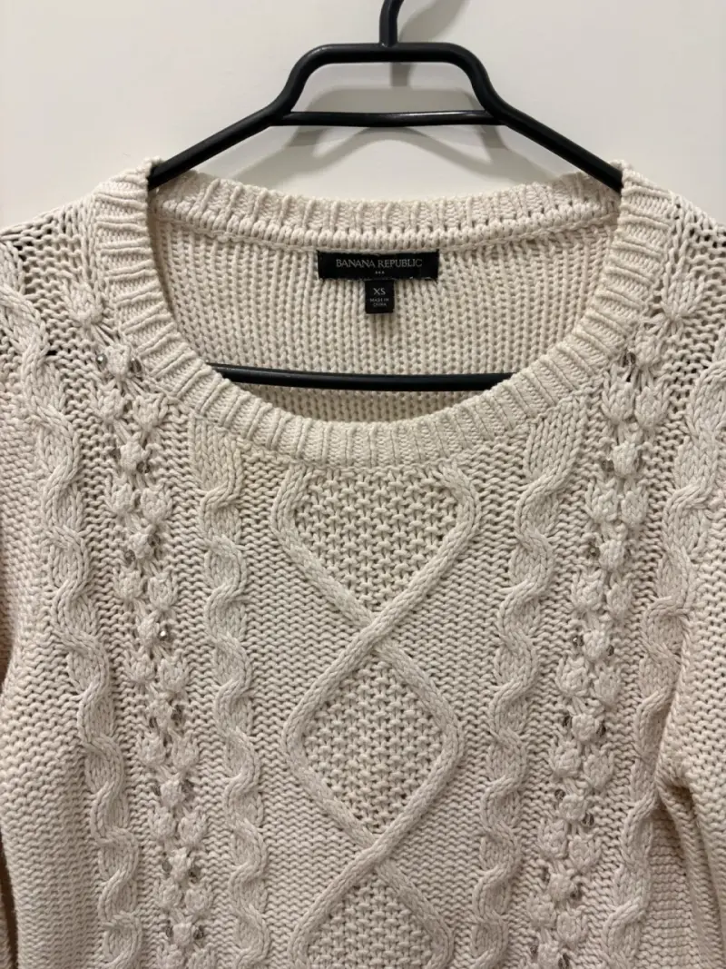 Suéter de punto beige Banana Republic con diseño trenzado - 3