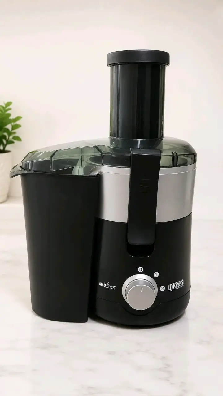 Extractor de jugos Thomas Mad Juicer negro